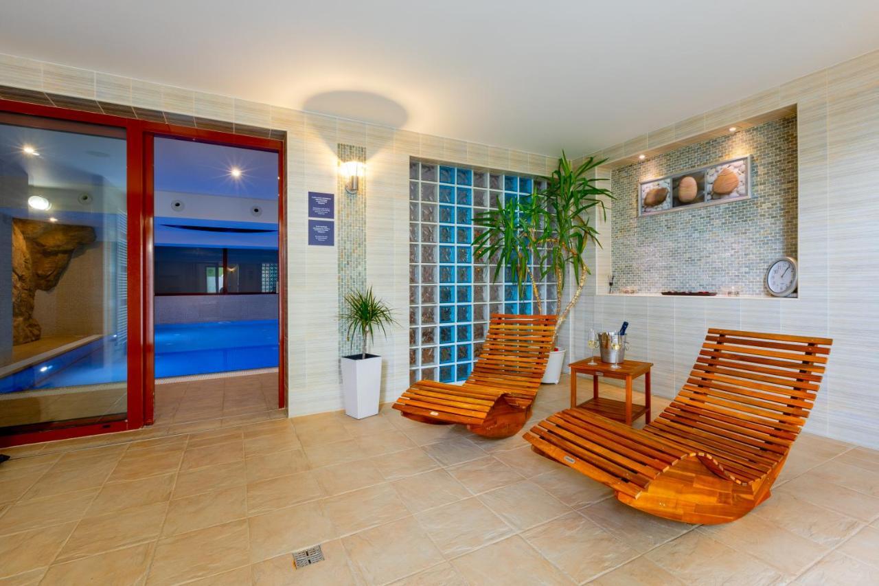 Vyhlidka Resort Nachod Bagian luar foto